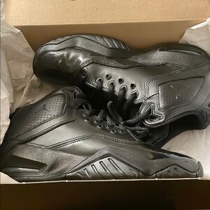 Jordan Men's Black Sneakers
